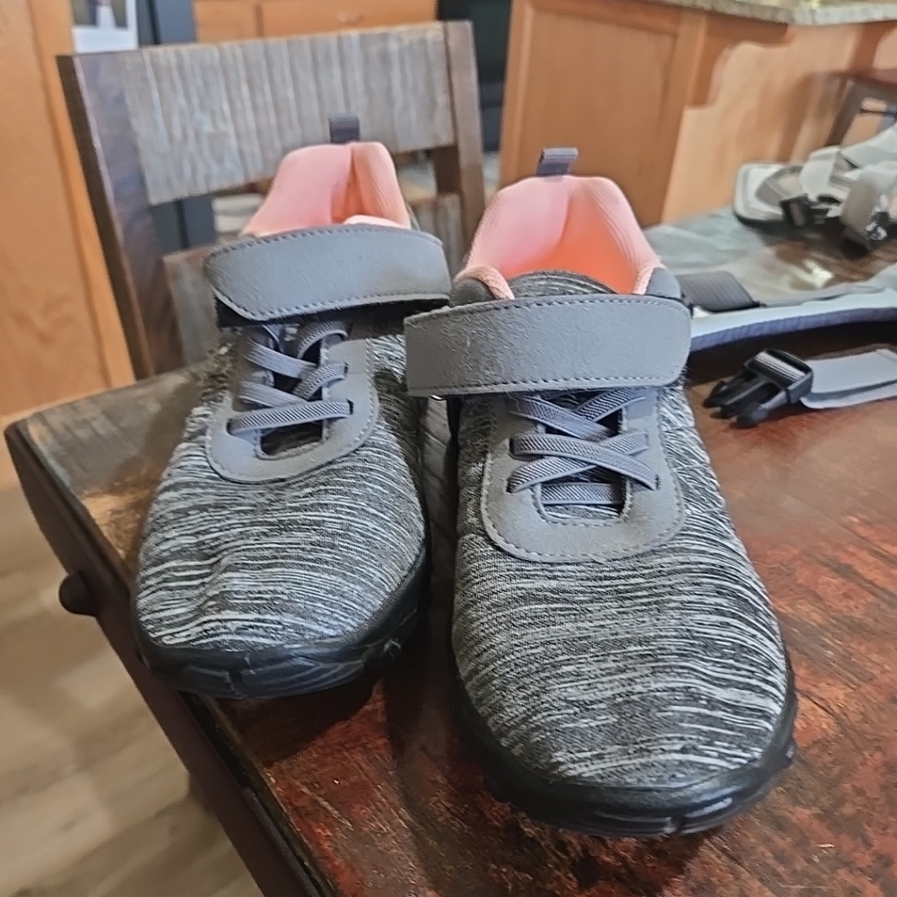 Women's Shoes